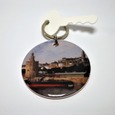 Llavero de resina "Vista de Sevilla" de Nicolás Jiménez Alpériz Portada de: Llavero de resina "Vista de Sevilla" de Nicolás Jiménez Alpériz